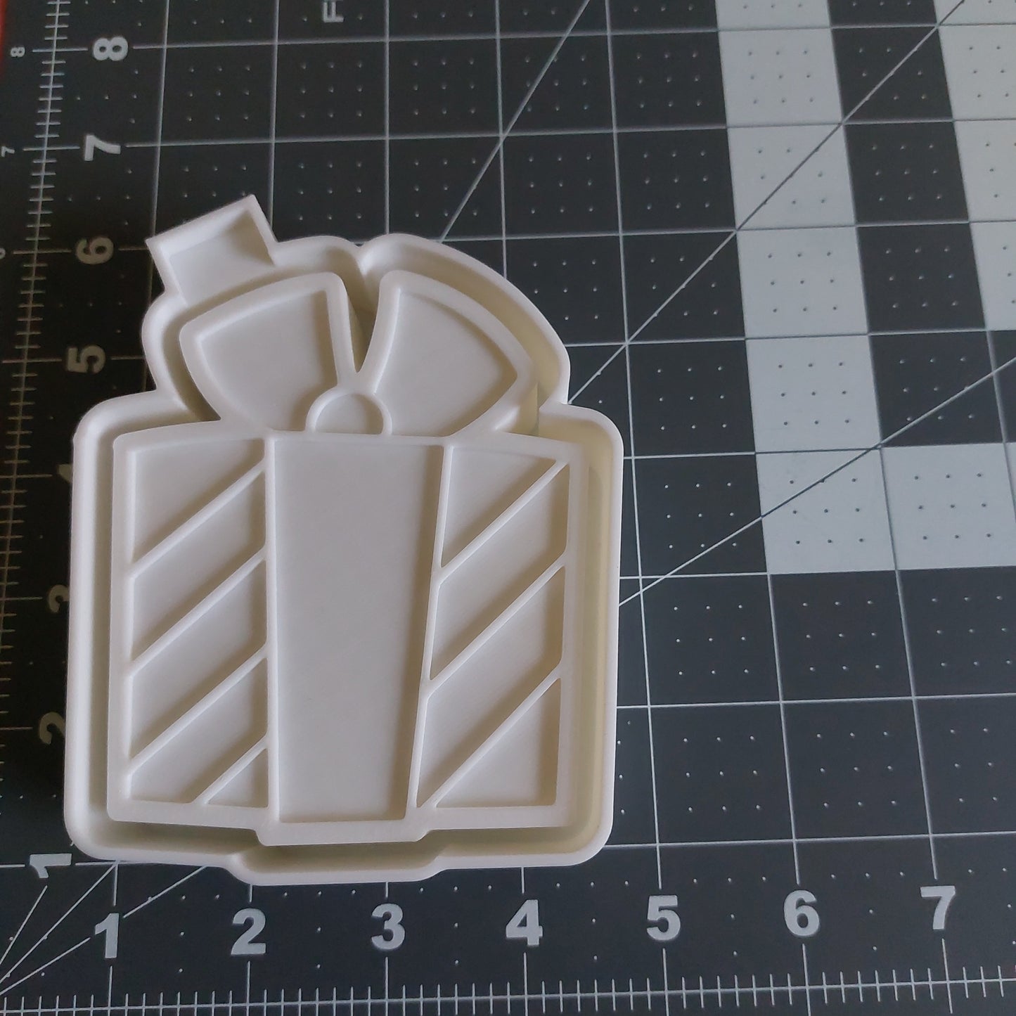 Present Mold (B13)