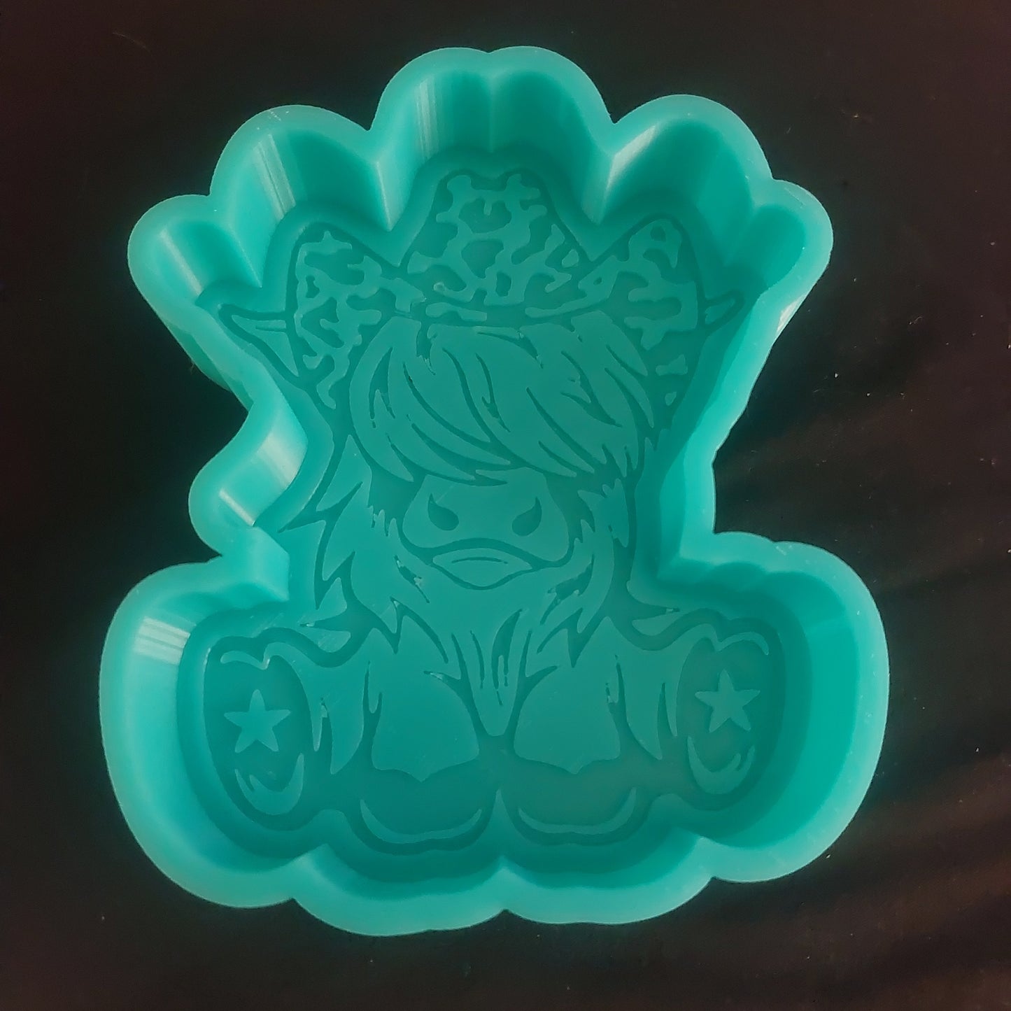 Highland Cow Leopard Hat Mold (B17)