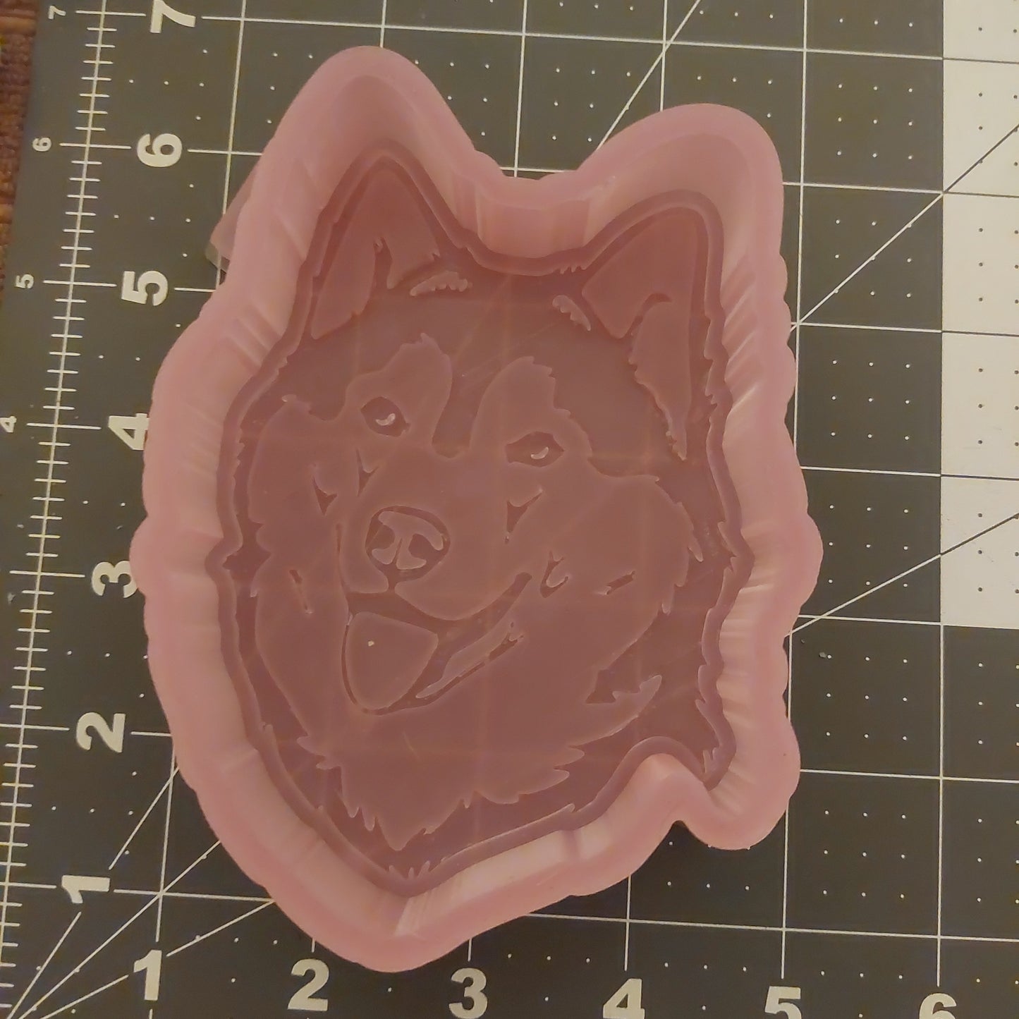 Husky Mold (B4)