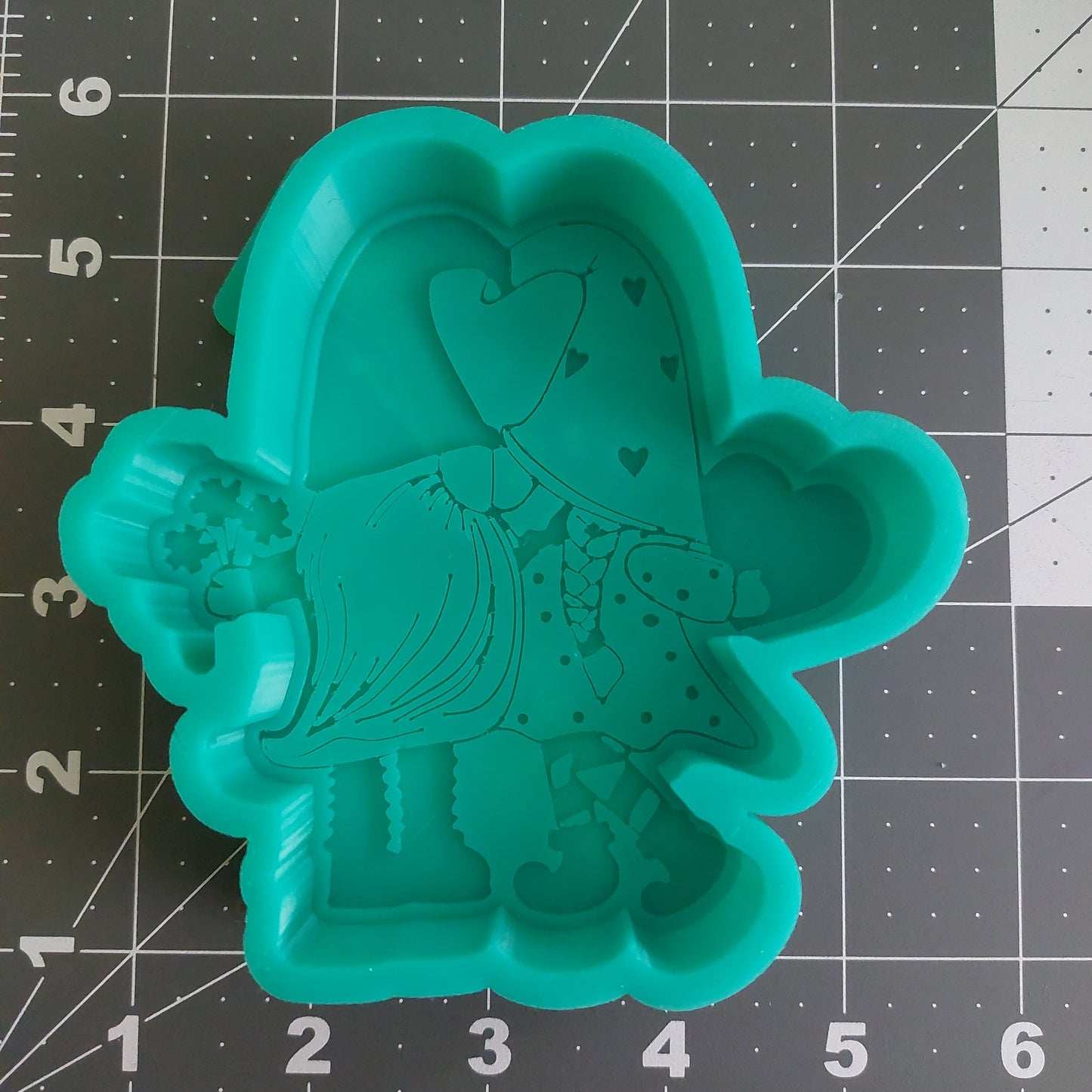 Gnome Heart Friends Mold (B4)