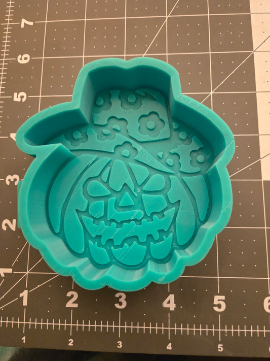 Flowered Hat Pumpkin Mold B9